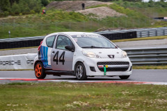 4BZR250615-170