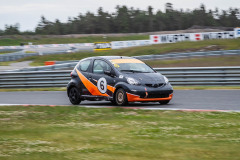 4BZR250615-182