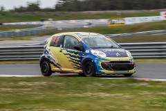 4BZR250615-183