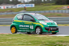 4BZR250615-185